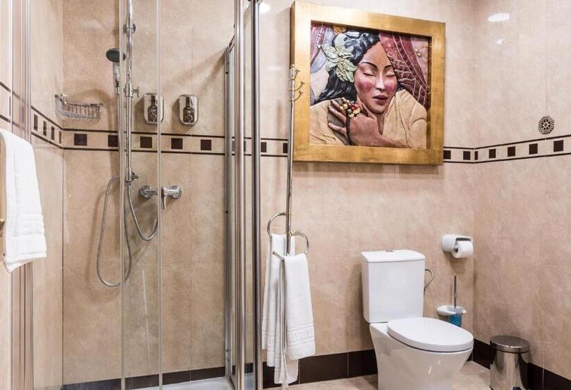 اتاق لوکس, Casa De Reyes