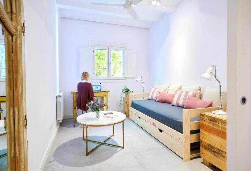 Family Studio, Eco Boutique Hostal Grau