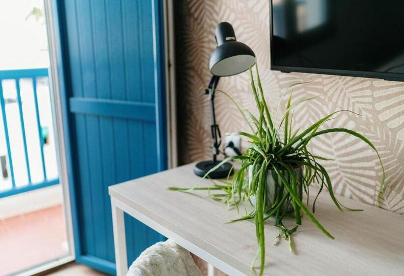 Номер Стандарт Вид на Море с Балконом, Bf Rooms Carboneras