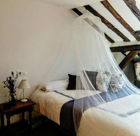 수피리어 룸, Hostal Refugio De Gredos