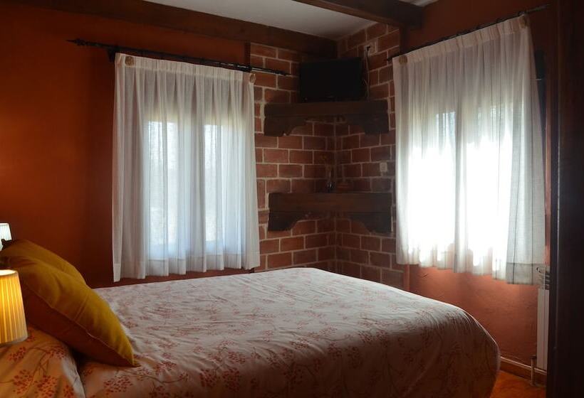 스탠다드 룸, Hostal Refugio De Gredos