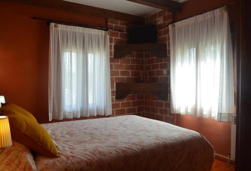 스탠다드 룸, Hostal Refugio De Gredos