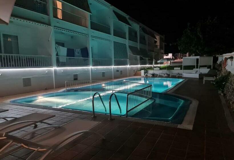 Номер Стандарт, Hostal S Algaret