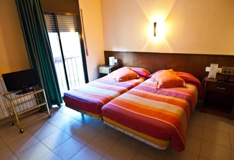 Номер Стандарт, Hostal Les Collades
