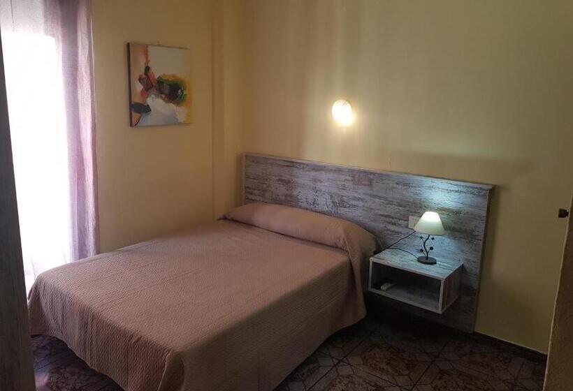 スタンダードルーム, Hostal Virgen Del Rocío