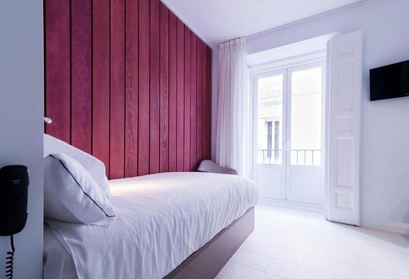 اتاق استاندارد یک نفره, B&b Hotel Madrid Centro Fuencarral 52