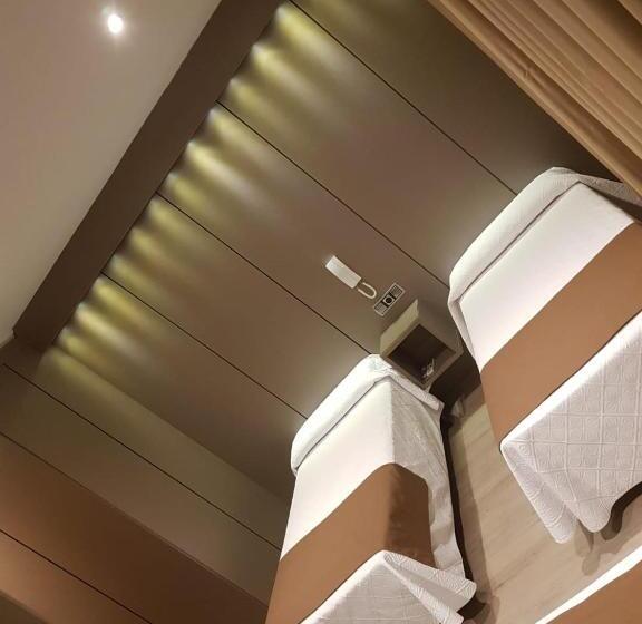 Номер Стандарт, Hostal Colon