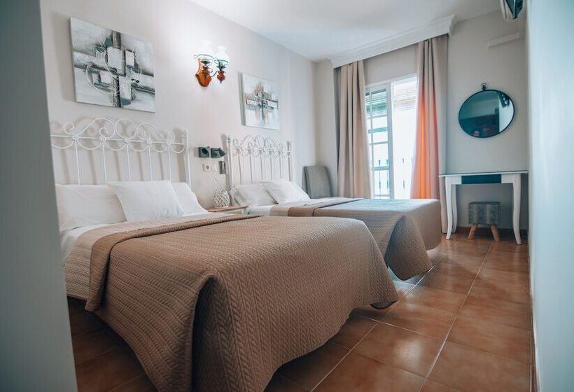 Номер Стандарт, Hostal Cuevas