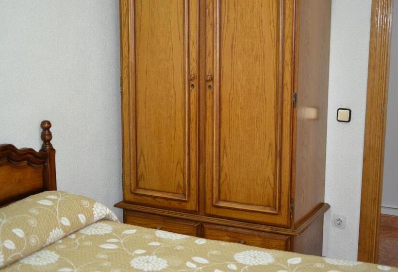 اتاق استاندارد یک نفره, Hostal Retiro