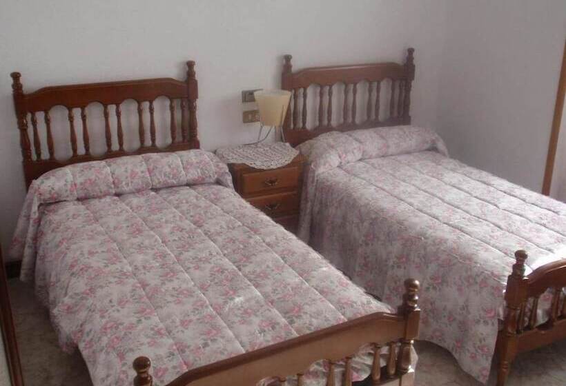 带共用浴室的标准房间, Pensión Arroniz