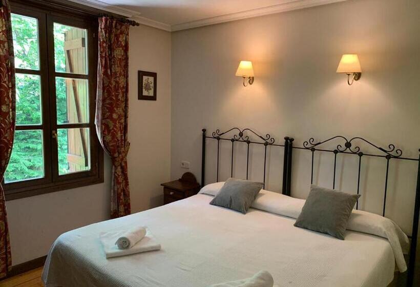 اتاق استاندارد, Charle