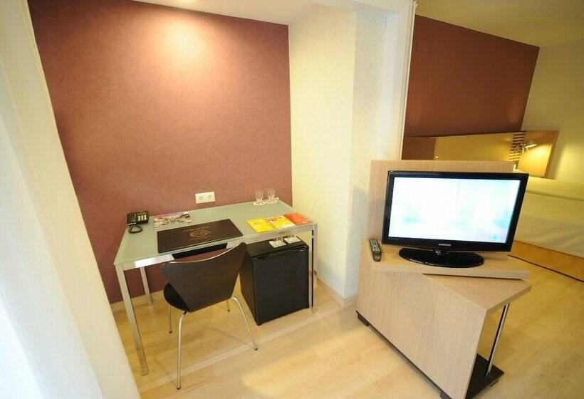 Номер Стандарт, Oroel Hotel & Spa