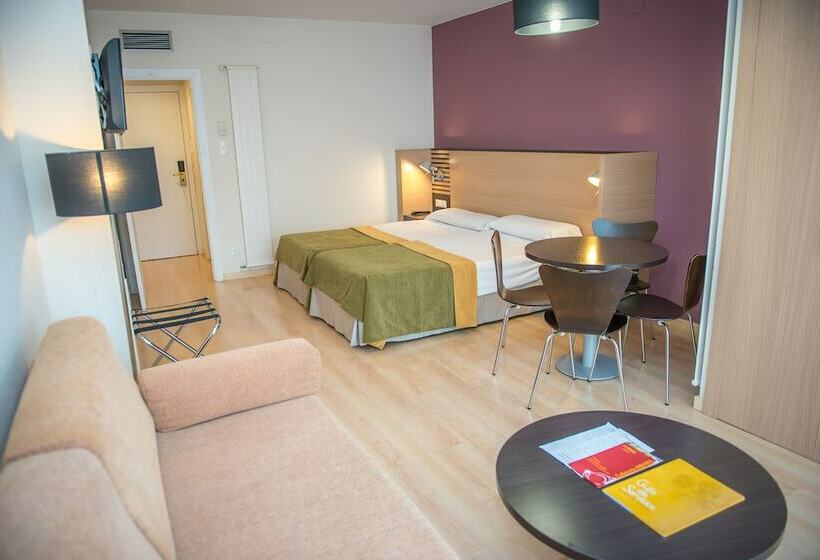 Семейный Номер, Oroel Hotel & Spa