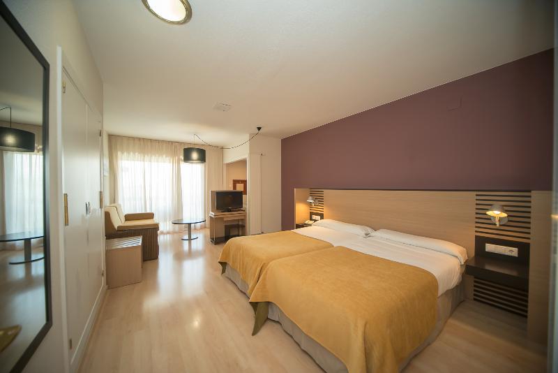 Номер Стандарт, Oroel Hotel & Spa