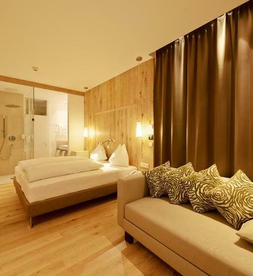Номер Стандарт, Amerika Holzer Hotel & Resort