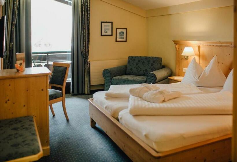 Номер Superior с Балконом, Familiengut Hotel Burgstaller
