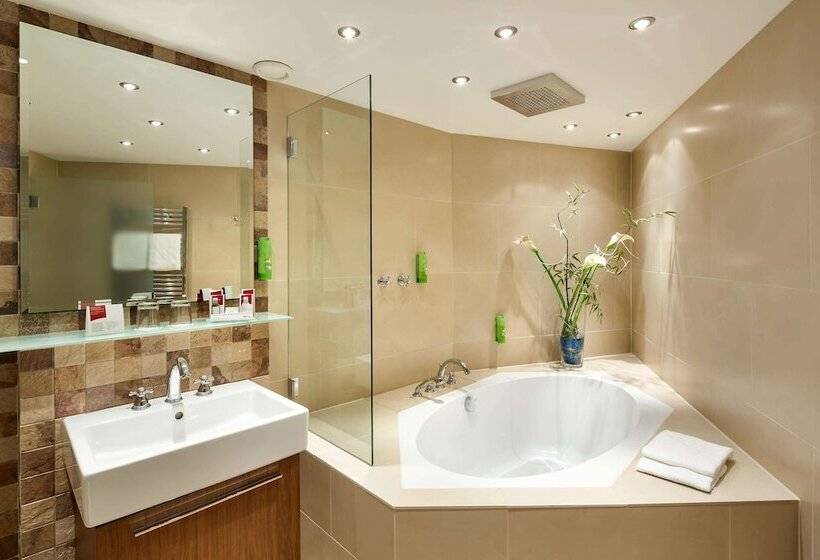 스위트, Austria Trend Hotel Ananas Wien