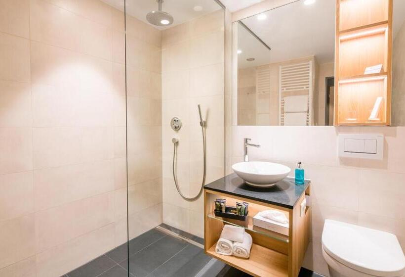 Стандартный Номер Кровать Кинг, Best Western Premier Central Hotel Leonhard