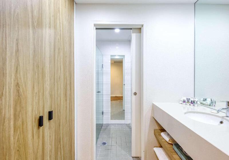 Номер Стандарт, Mercure Penrith