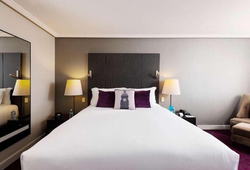 디럭스 룸 킹사이즈 침대, Sofitel Brisbane Central