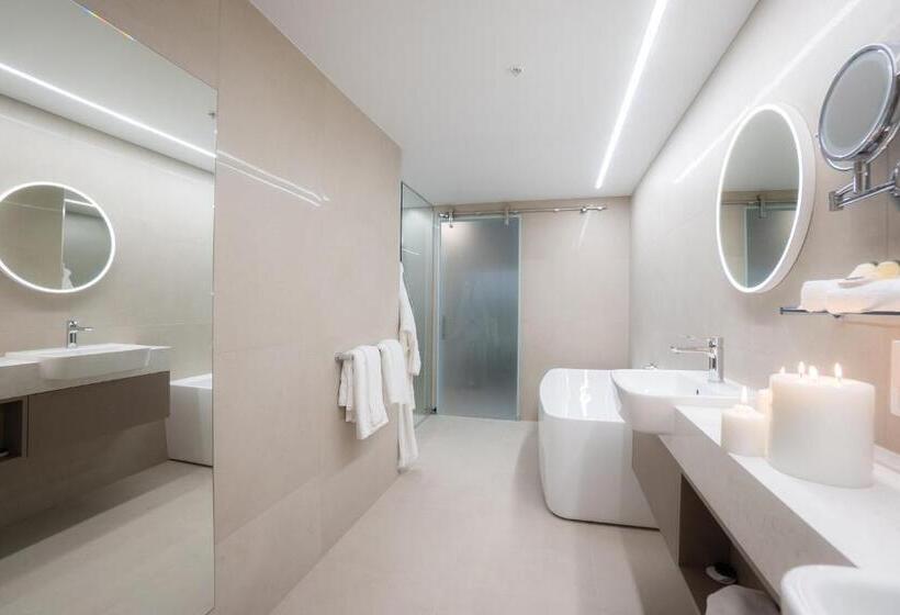 Президентский Люкс, Pacific Hotel Cairns