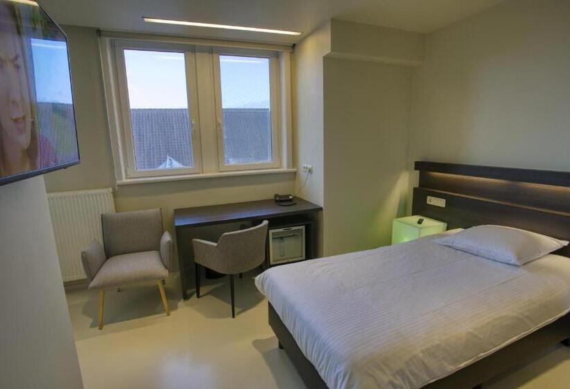 Номер Стандарт Индивидуальный, Auberge Du Vieux Cedre, Enghien Belgique