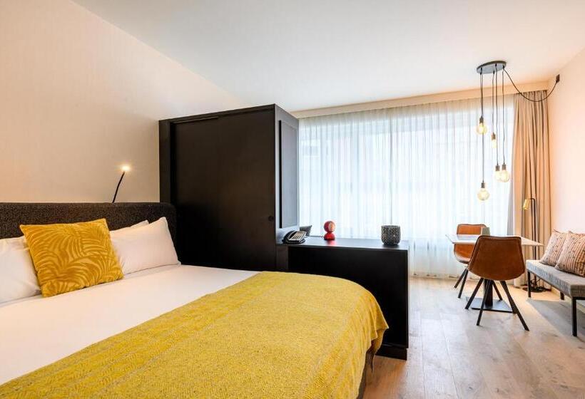 ファミリーステューディオ, Premier Suites Antwerp
