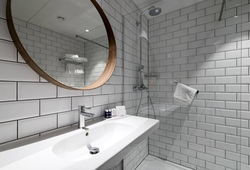 管理人员工作室, Premier Suites Antwerp