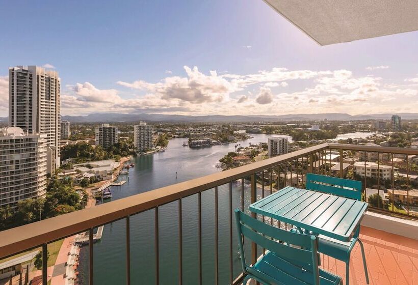 استودیوی لوکس, Vibe Hotel Gold Coast