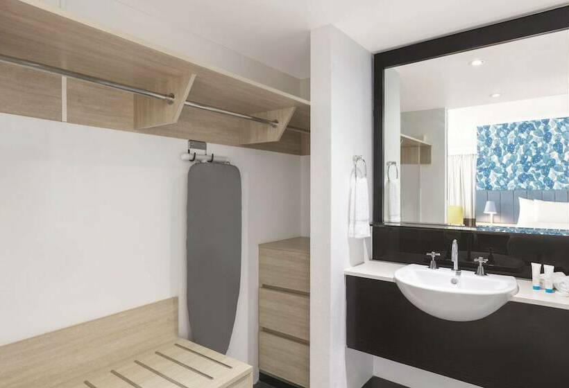 سوئیت کلاب, Vibe Hotel Gold Coast