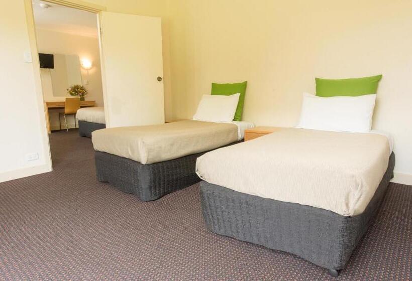 Семейный Номер, Renmark Country Club
