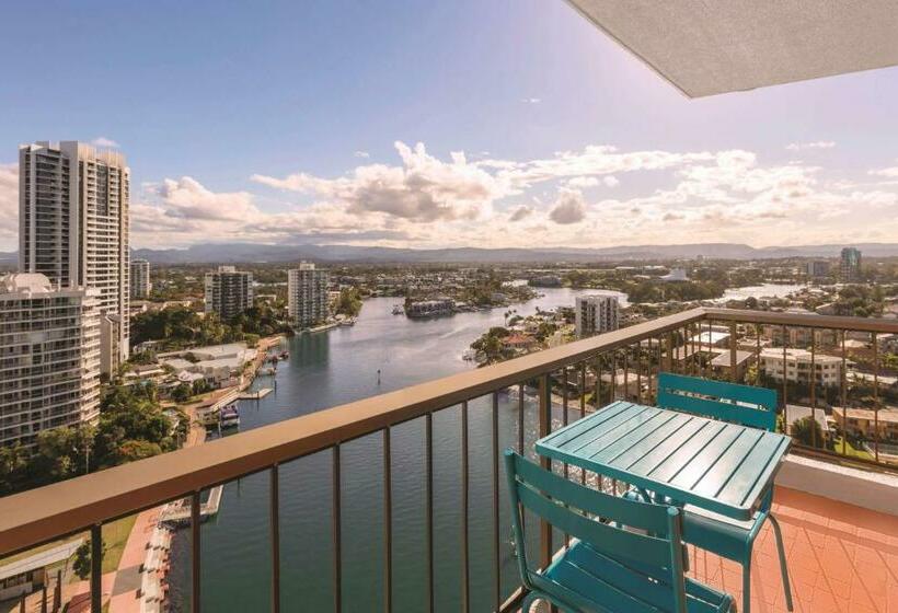 استودیوی لوکس, Vibe Hotel Gold Coast