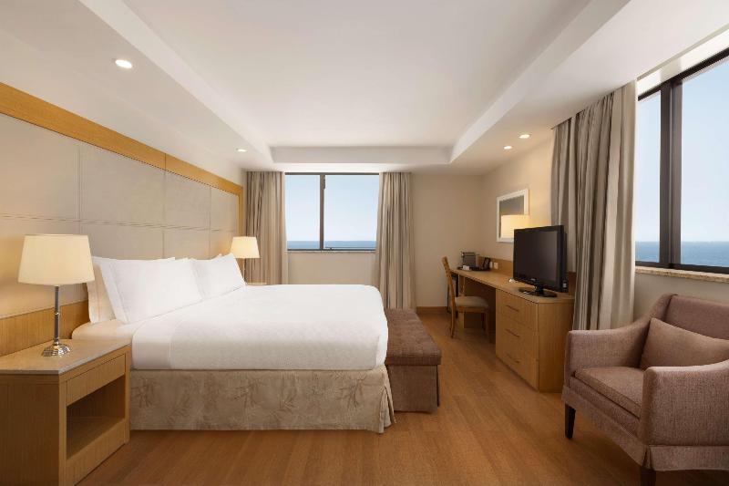 اتاق استاندارد با چشم‌انداز دریا, Hilton Copacabana Rio De Janeiro