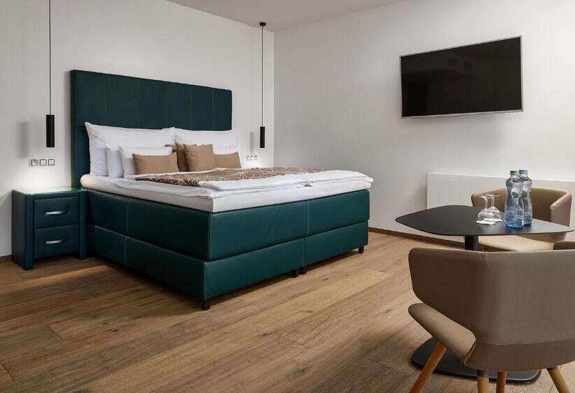 Suíte com Hidromassagem, Passage