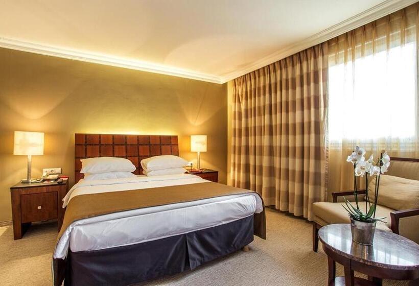 Люкс, Ramada By Wyndham Sofia City Center