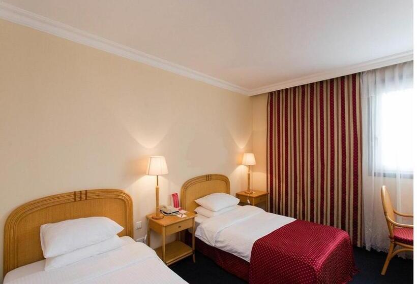 Номер Superior, Ramada By Wyndham Sofia City Center