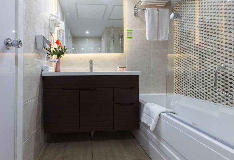 Номер бизнес-класса, Ramada By Wyndham Sofia City Center