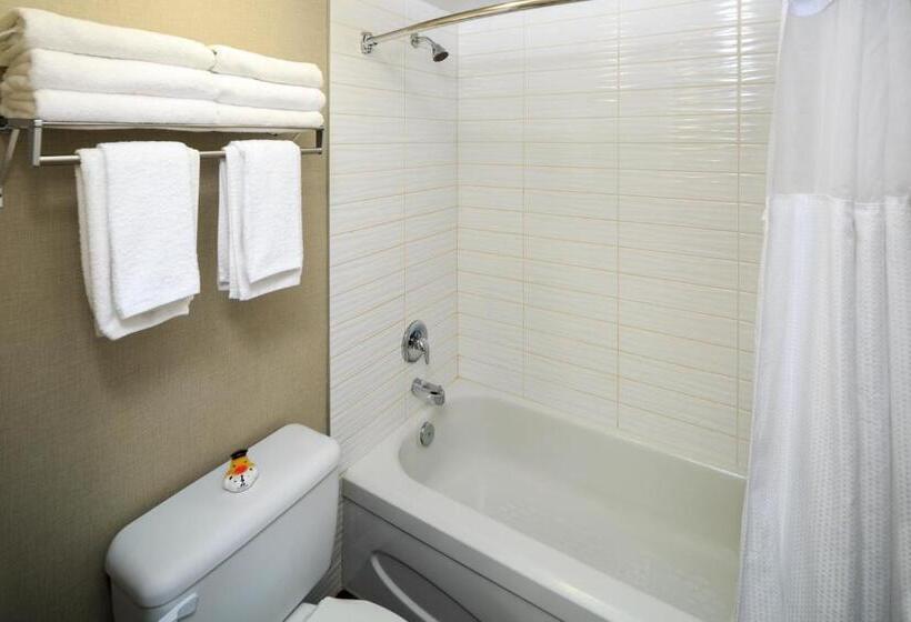 スイート, Accent Inns Victoria