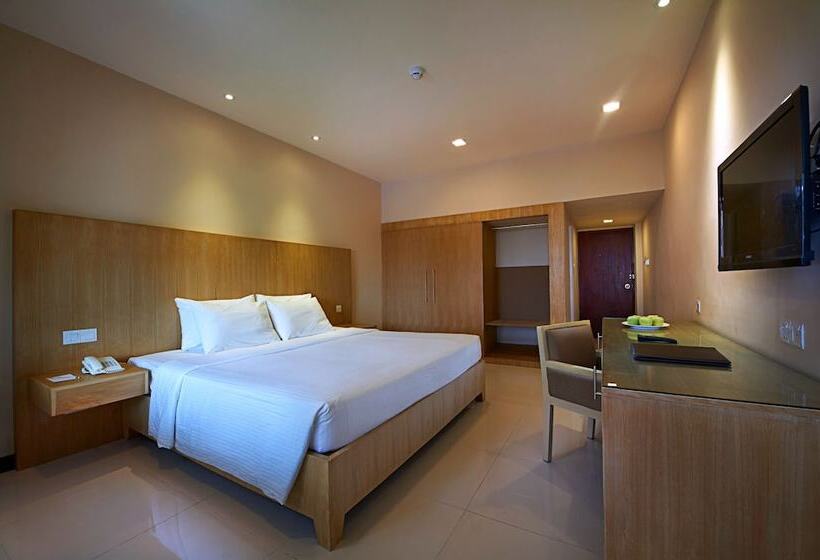 Номер Deluxe Вид на Море, Berjaya Hotel Colombo
