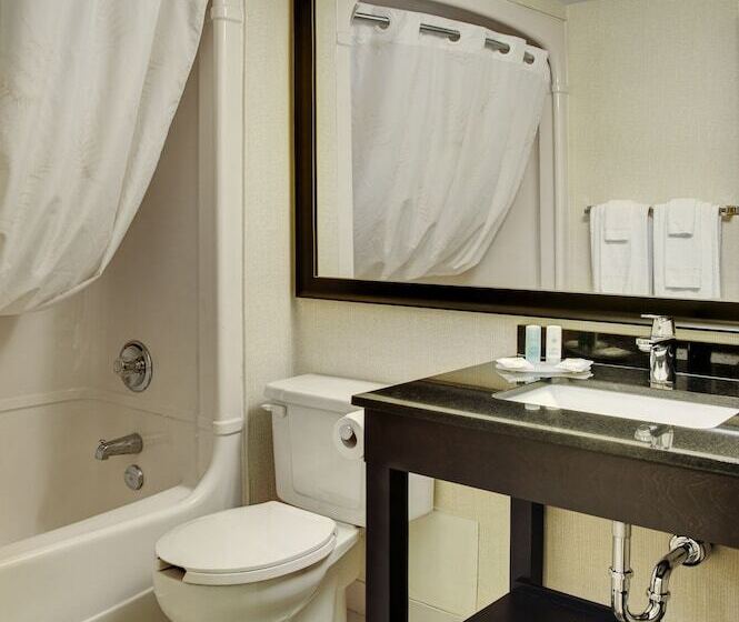 Номер Стандарт 2 Двуспальные Кровати, Comfort Inn