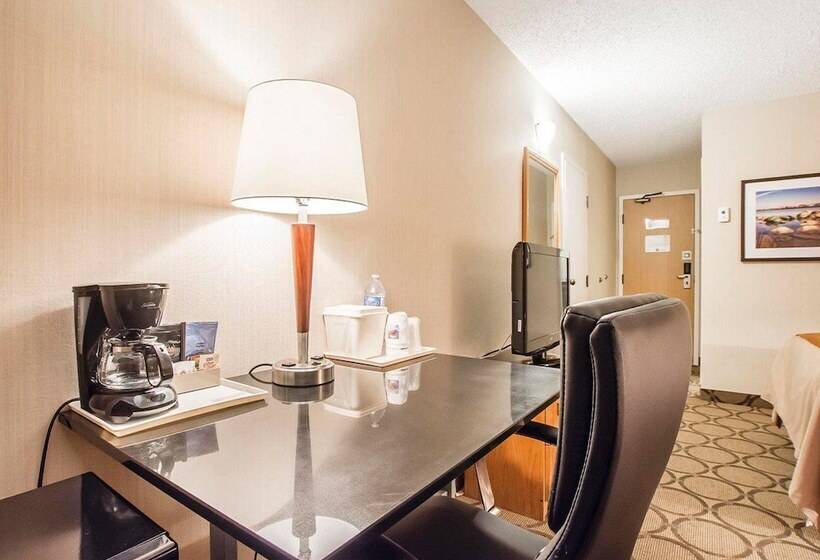 Номер Стандарт 2 Двуспальные Кровати, Comfort Inn