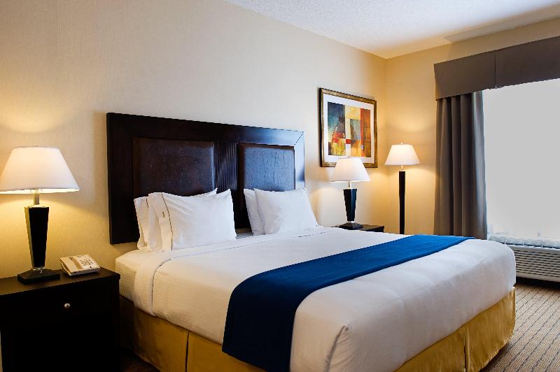 身障者適用キングサイズベッドルーム, Holiday Inn Express & Suites Regina South, An Ihg