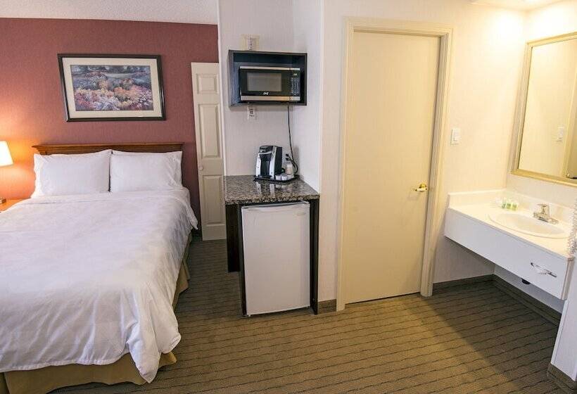 Номер Стандарт 2 Двуспальные Кровати, Holiday Inn Hinton, An Ihg