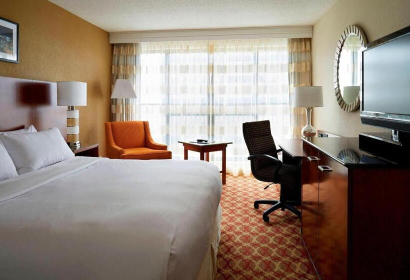 חדר סטנדרט עם מיטת קינג, Ottawa Marriott