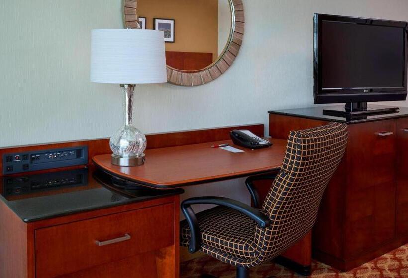 חדר דחוקס עם מיטת קינג, Ottawa Marriott