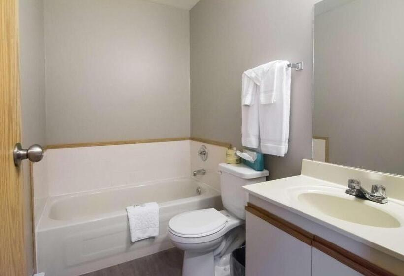 Люкс, Motel 6saanichton, Bc  Victoria Airport