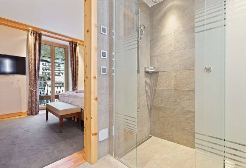 Номер Deluxe с Видом, Grand Hotel Zermatterhof