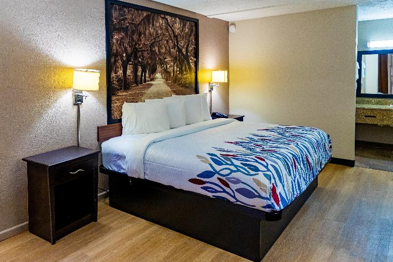 Suit Deluxe, Jin Jiang