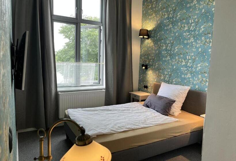 高级单人间, Hoffmanns Holsteinisches Haus
