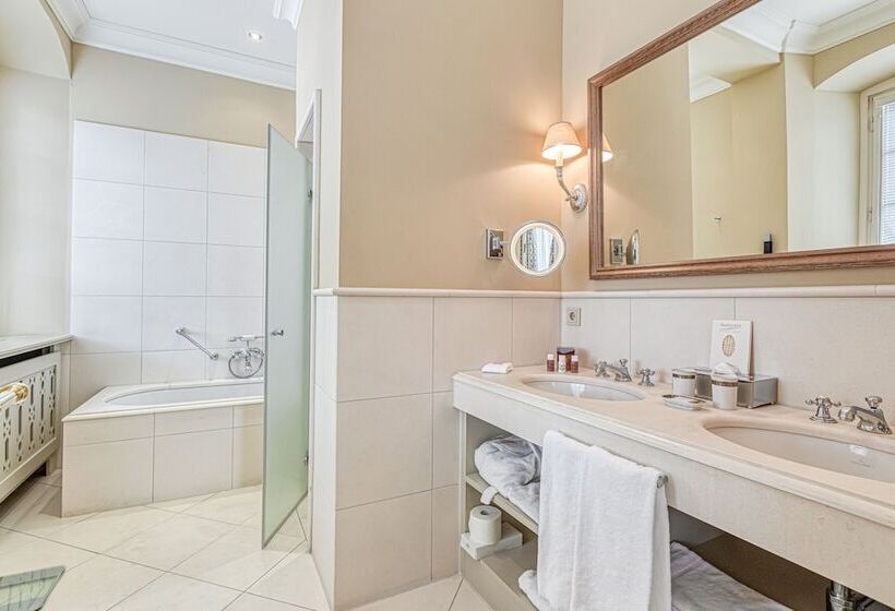 豪华房间, Wald & Schlosshotel Friedrichsruhe